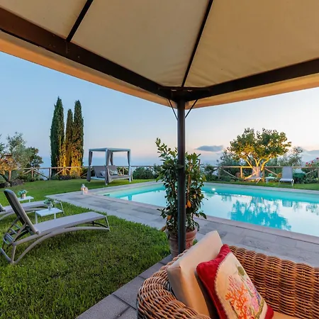 Villa Traditional Stone In